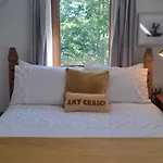 Boatman's Quarters -three Bedroom Guest 스키버렌